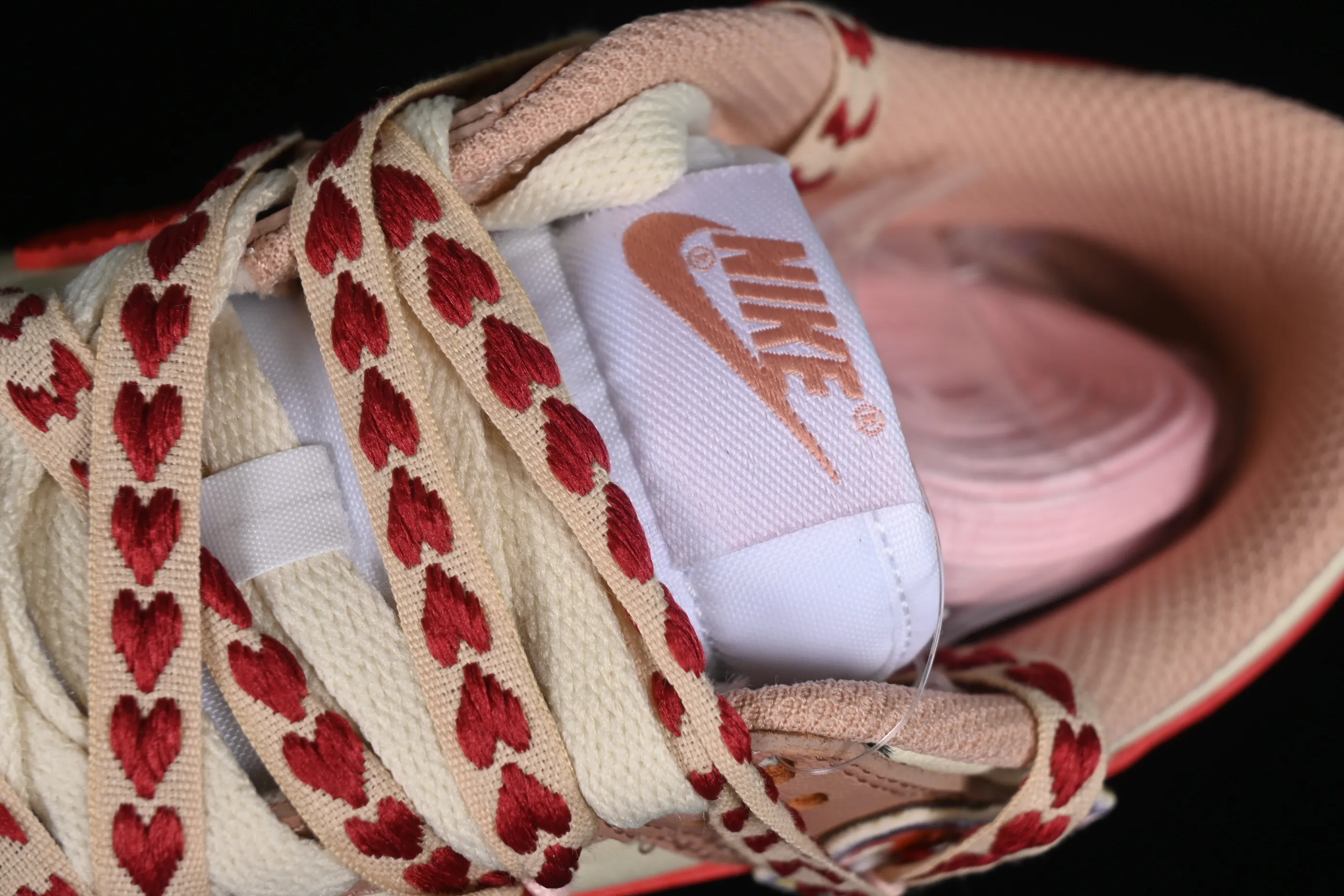 All Categories Nk SB Dunk Series Nk SB Dunk Low Low-top sneakers Nk Dunk Low Christmas gift Strawberry cake SB strappy low-top casual sneakers DD1503-118
